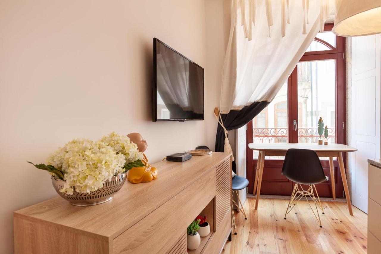 D&s - Falling Leaves Appartement Oporto